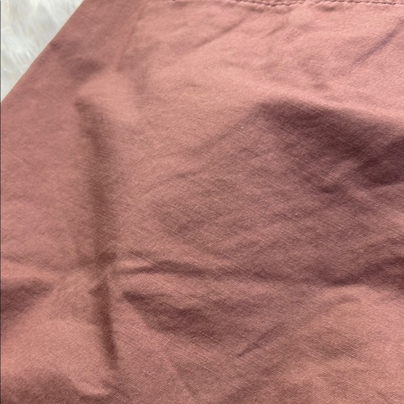 Old Navy Men's  Flat Front Shorts - Picture 5 of 6